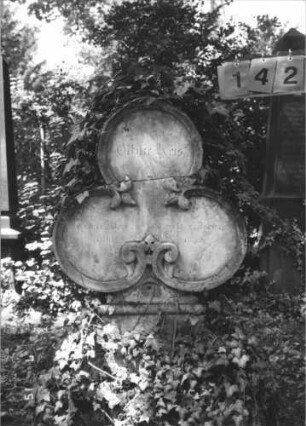 Grabstein 142 [Hahn S. 174 Grab-Nr. 97]