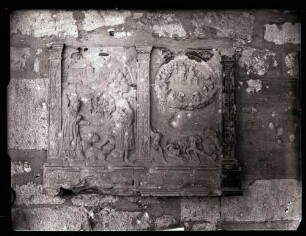 Altes Schloß; ehemaliger Steinaltar der Schloßkirche