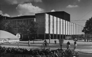 Archivfotografie "mannheim_nationaltheater_aussen_1096m"