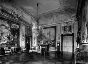 Aufstellung des Kunstgewerbemuseums im Berliner Stadtschloss, Raum 40, Saal Louis XVI