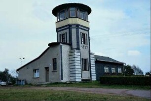 Vorderansicht der Gaststätte Barigauer-Höhe mit Turm von 1912