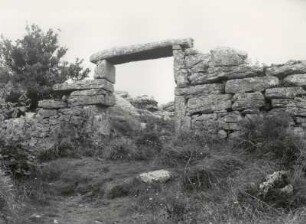 Tor zur prähistorischen Fluchtburg Forte Cahermore