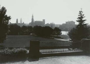 Dresden, Blick vom Garten des Japanischen Palais nach Südosten auf die Altstadt