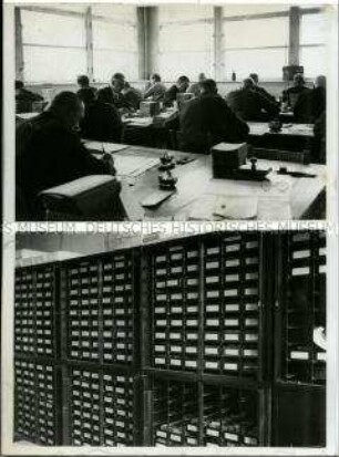 Vorbereitung der Stimmlisten für die Reichspräsidentenwahl 1932