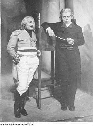 Porträtaufnahmen des Schauspielers Walter Franck