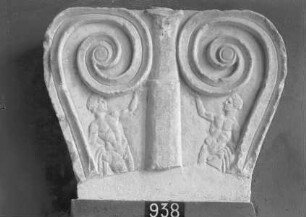 Voluten eines Grablutrophoros