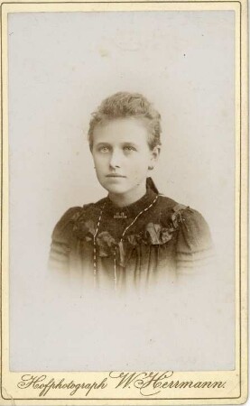 Portrait eines jungen Mädchens
