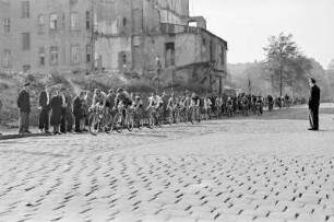 Berlin. Max-Knaack-Eröffnungs-Radrennen am 16.10.1949