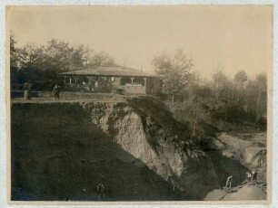 Foto der Kiesgewinnung für Betonbauten bei der Napoleoninsel