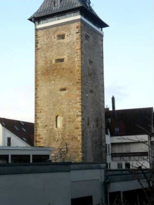 Stadtbefestigung-Wehrturm (Pfeiferturm Jahr 1460)-Ansicht von Nordosten in Übersicht - im Norden Eingang in Höhe der ehmaligen Stadtmauer (Wehrgang) - in den Obergeschossen Büchsenscharten
