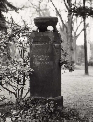 Grabmal für den Theologen Prof. Rudolf Kittel und seine Frau Emilie