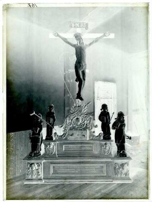 Altaraufsatz mit Kruzifix, Kirche St. Salvatoris, Geesthacht