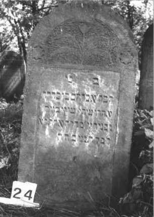 Grabstein 24