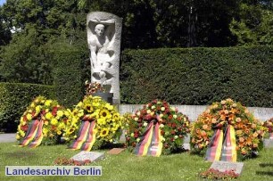 Gedenkveranstaltung für die Opfer des 17. Juni 1953, Urnenfriedhof Seestraße (Wedding)