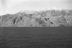 Südküste zwischen Kap Lithinos und A. Krio : Blick vom Schiff auf die Südküste von Kreta bei Kap Lithinos