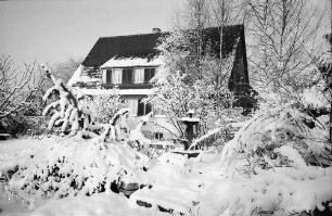 Staufen: Haus Seebert im Schnee