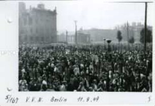 VVN-Treffen zum "Tag der Opfer des Faschismus" im Berliner Lustgarten 1949