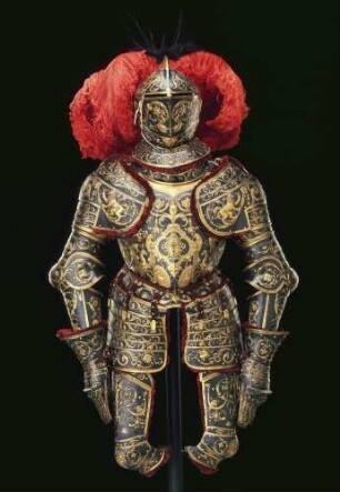 Prunkharnisch mit Morion und Kürisssattel