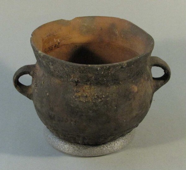 Clay vessel