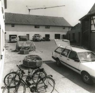 Großerkmannsdorf, Hauptstraße 51. Dreiseithof (1825/1846), Hofansicht