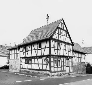 Karben, Alte Heerstraße 13