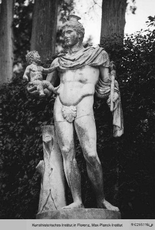 Statue des Hermes mit dem Dionysos-Knaben (nach Vorbild des Polyklet um 420 v. Chr., stark ergänzt)