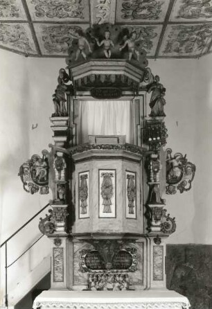 Kanzelaltar : Kanzelaltar. Holz, geschnitzt (1601/1700). Großhartmannsdorf-Mittelsayda, Dorfkirche