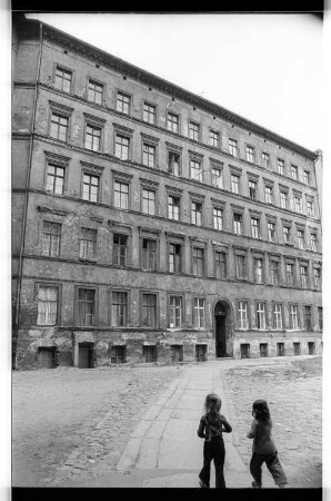 Kleinbildnegativ: Skalitzer Str. 78, 1976