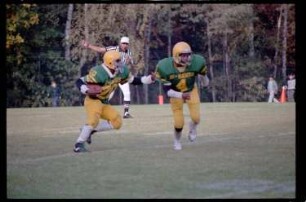 Fotografie: American-Football-Spiel der Berlin Bears gegen die Hi-Hawks an der Berlin American High School in Berlin-Dahlem