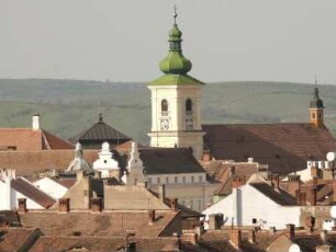 Altstadt mit katholischer Pfarrkirche, Sibiu (Hermannstadt), Kulturhauptstadt Europas 2007, Rumänien, Siebenbürgen. Sibiu gehört zum Weltkulturerbe der Unesco