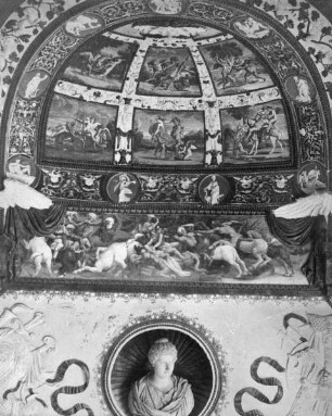 Dekoration mit mythologischen Szenen