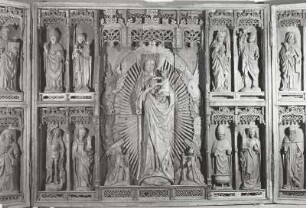 Strahlenkranzmadonna mit Heiligen