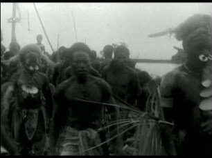 Kambrambo (Neuguinea, Unterer Sepik) - Riten bei der Knabeninitiation
