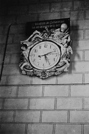 Uhrenziffernblatt (Mitte 18. Jahrhundert) in der Marienkirche