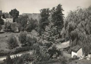 Dresden-Kauscha. Stadtteilansicht von Süden gesehen. Ausgang des Gebergrundes