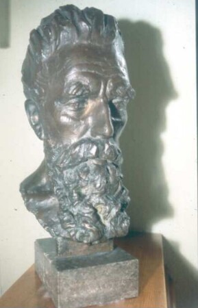 Remscheid. Büste Wilhelm Carl Röntgens in seinem Geburtshaus