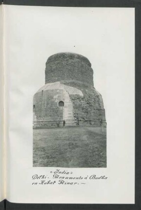 India. - Delhi - Monumento á Budha en Kubat Minar. - [Fotografía]