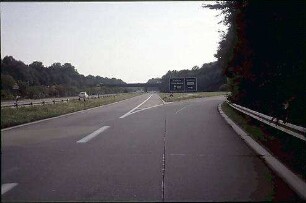 Einfahrt in Tangente (Karlsruhe Richtung Umkirch) von Nebenfahrbahn West (Karlsruhe Richtung Basel)