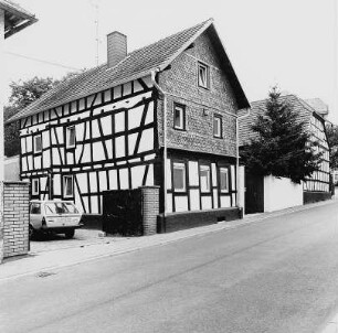 Hohenstein, Wiesbadener Straße 11