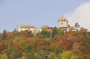 Burg Hohenklingen bei Stein am Rhein : Die Schweizer Stadt Stein am Rhein wird auch das "Rothenburg des Hochrheins" genannt, wegen der vielen mittelalterlichen Häuser. Auf einem Berg über der Stadt steht die mittelalterliche Burg Hohenklingen, aufgenommen 2008