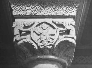 Hildesheim, St. Michael, ehem. Benediktiner-Klosterkirche, nördl. Mittelschiffsarkade, 1. Kapitell von Westen