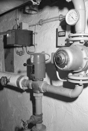 Wegfall der Grundpreise für allgemeine Beleuchtungseinrichtungen sowie elektrische Geräte einer Warmwasser-Zentralheizung in Mehrfamilienhäusern