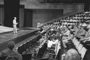 Badisches Staatstheater Karlsruhe. Beginn der neuen Spielzeit 1983/1984