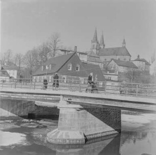 Berge und Schirgiswalde : Schirgiswalde. Ortstansicht mit Stadtkirche St. Mariä Himmelfahrt
