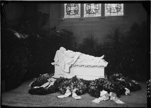 Karlsruhe Großherzogliches Mausoleum - Grabkapelle Innenansicht Beerdigung - Sarkophag des Prinzen Ludwig Wilhelm von Baden (1865-1888)
