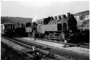 Gammertingen, Lok 11, Triebwagen VT 1, Lok 16, Titel des Bildbandes "Die Hohenzollerische Landesbahn in den 1960er Jahren", Sutton Verlag Erfurt 2002