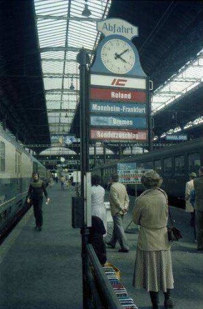 Basel: SBB, Abfahrtstafel