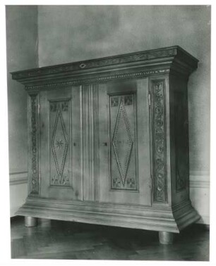 Schrank