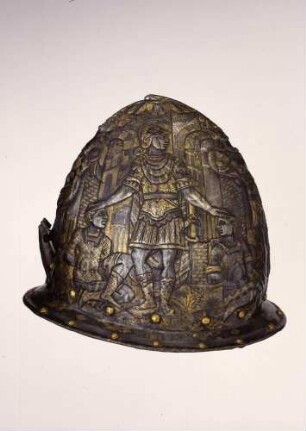 Birnhelm / Garnitur bestehend aus Birnhelm und Schild