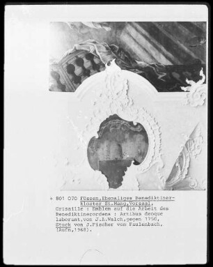 Emblem auf die Arbeit des Benediktinerordens: Atribus deoque laborant